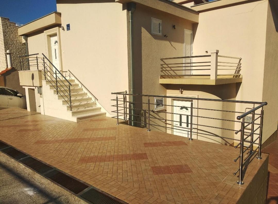 Apartments Karla Rogoznica  Exterior photo